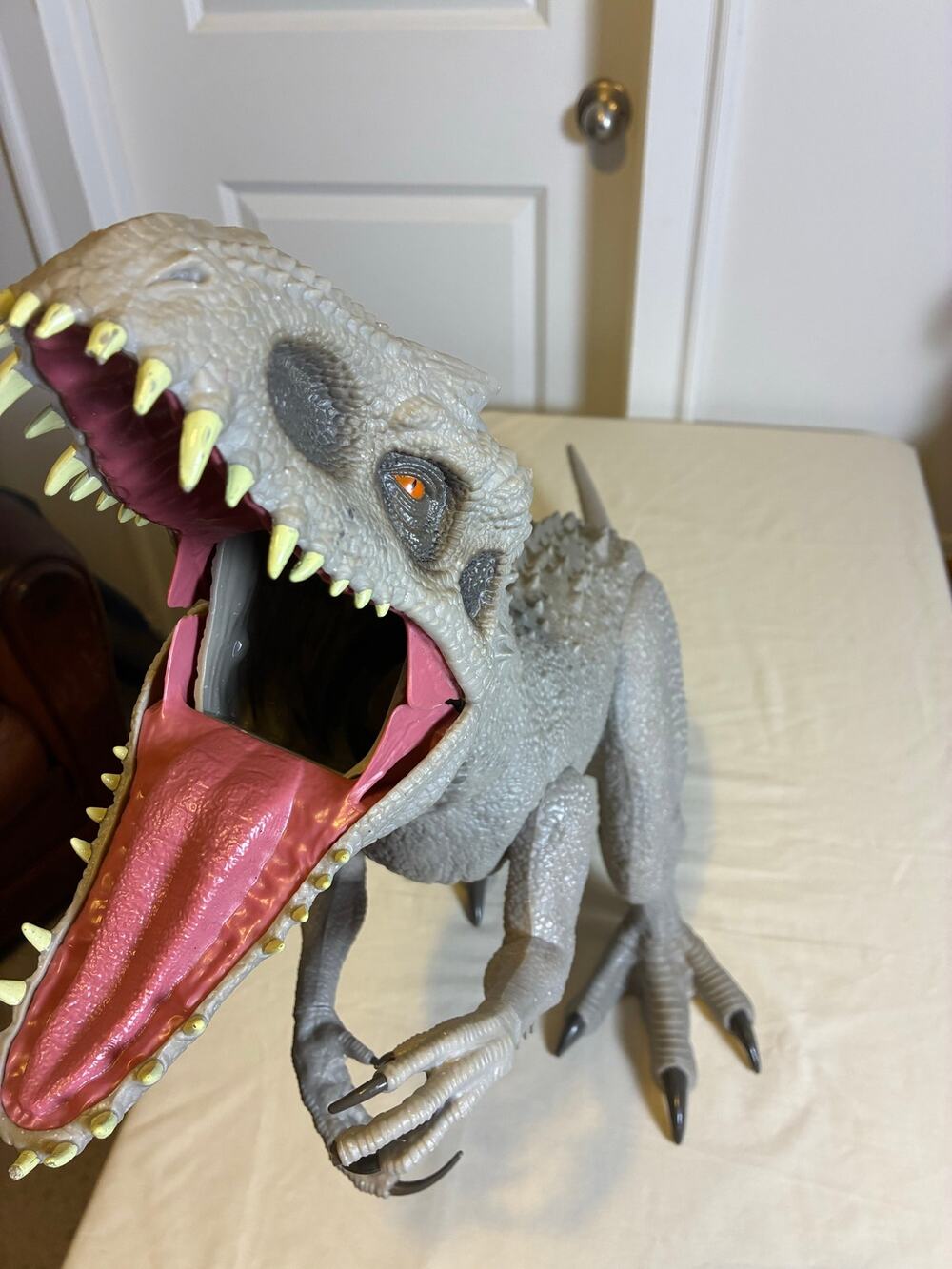 Jurassic World Indominus Rex Dinosaur Figure 40" Large  Action Toy Mattel 3ft